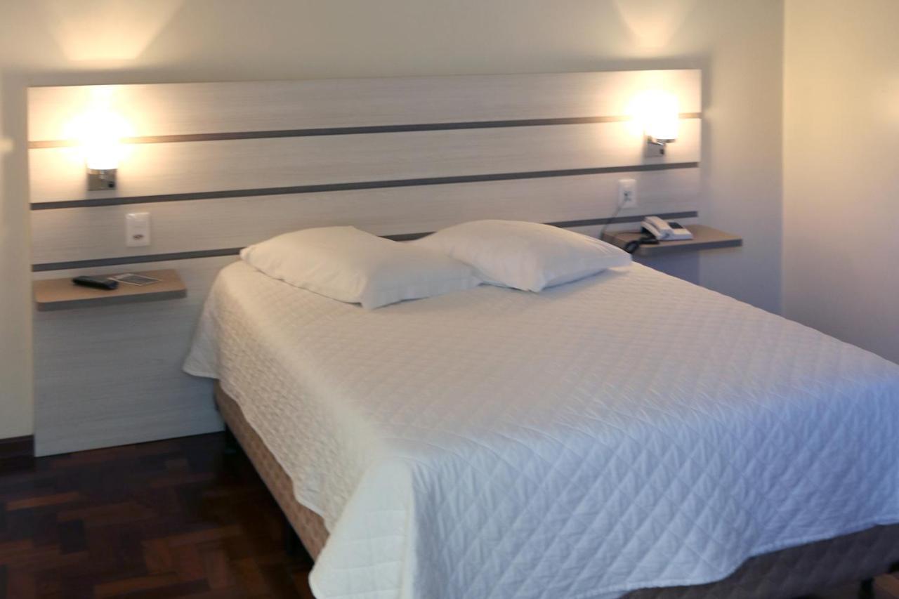 Tri Hotel Xanxerê Buitenkant foto